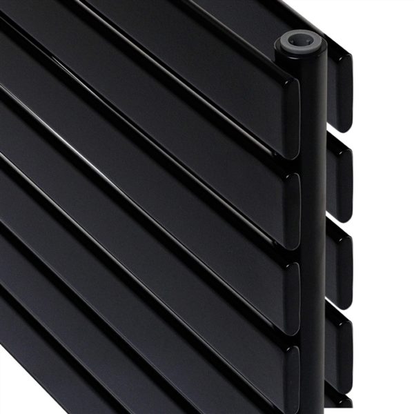 Горизонтальный дизайнерский радиатор отопления ARTTIDESIGN Livorno ІІ G 7/1800 чёрный матовий
