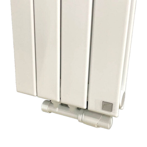 вертикальный радиатор Zehnder Roda ROVD-180-029 Белый