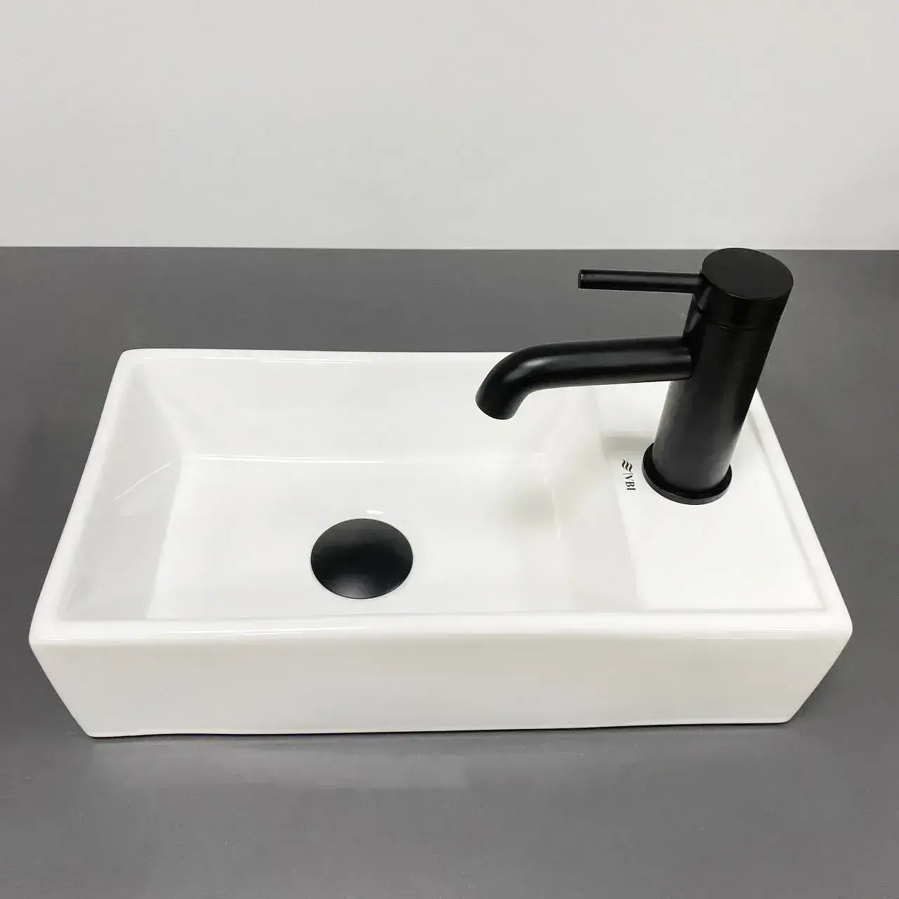 VBI-015611 Умывальник накладной VBI Lago L 420х225