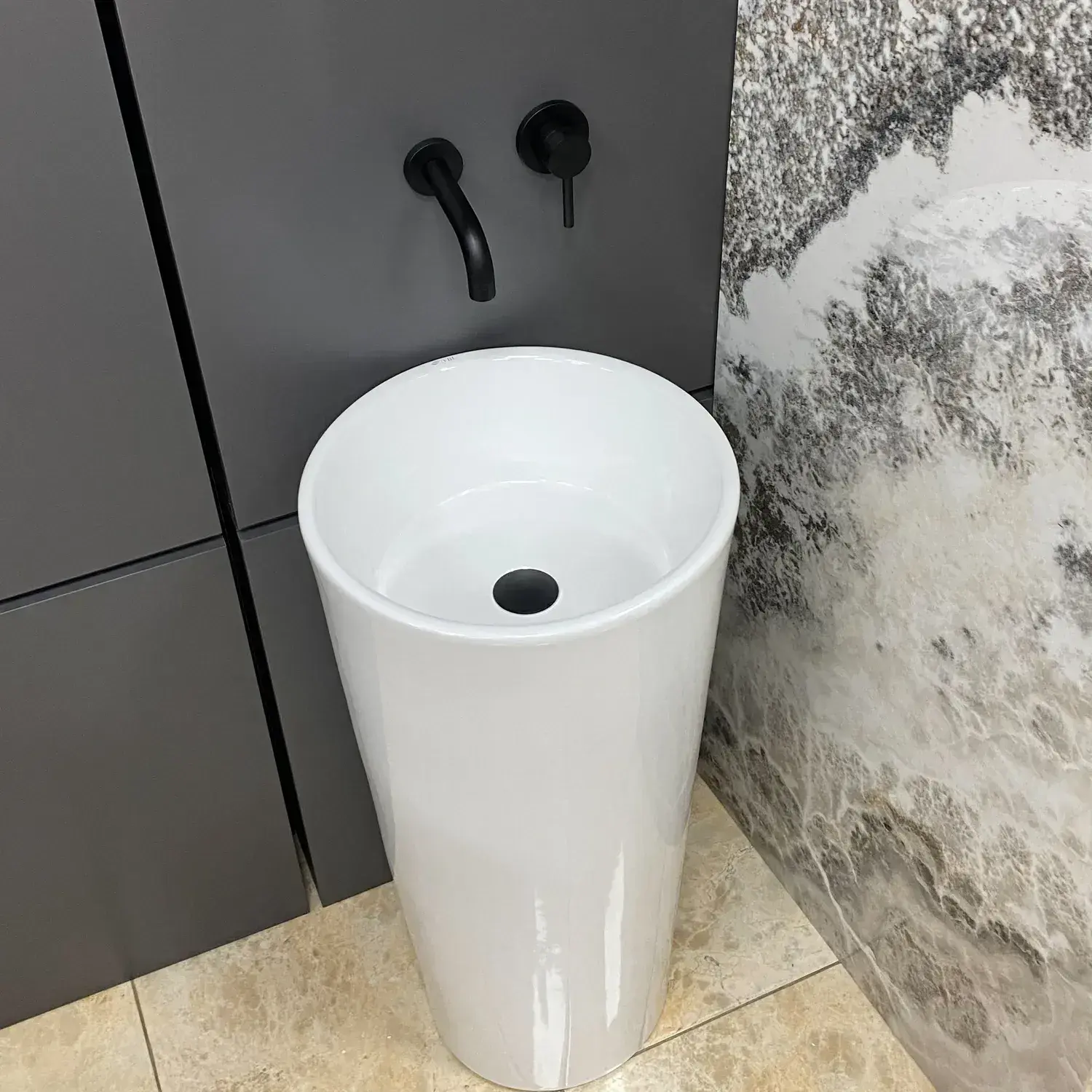 VBI-019027 Умывальник напольный VBI Atessa 400х400