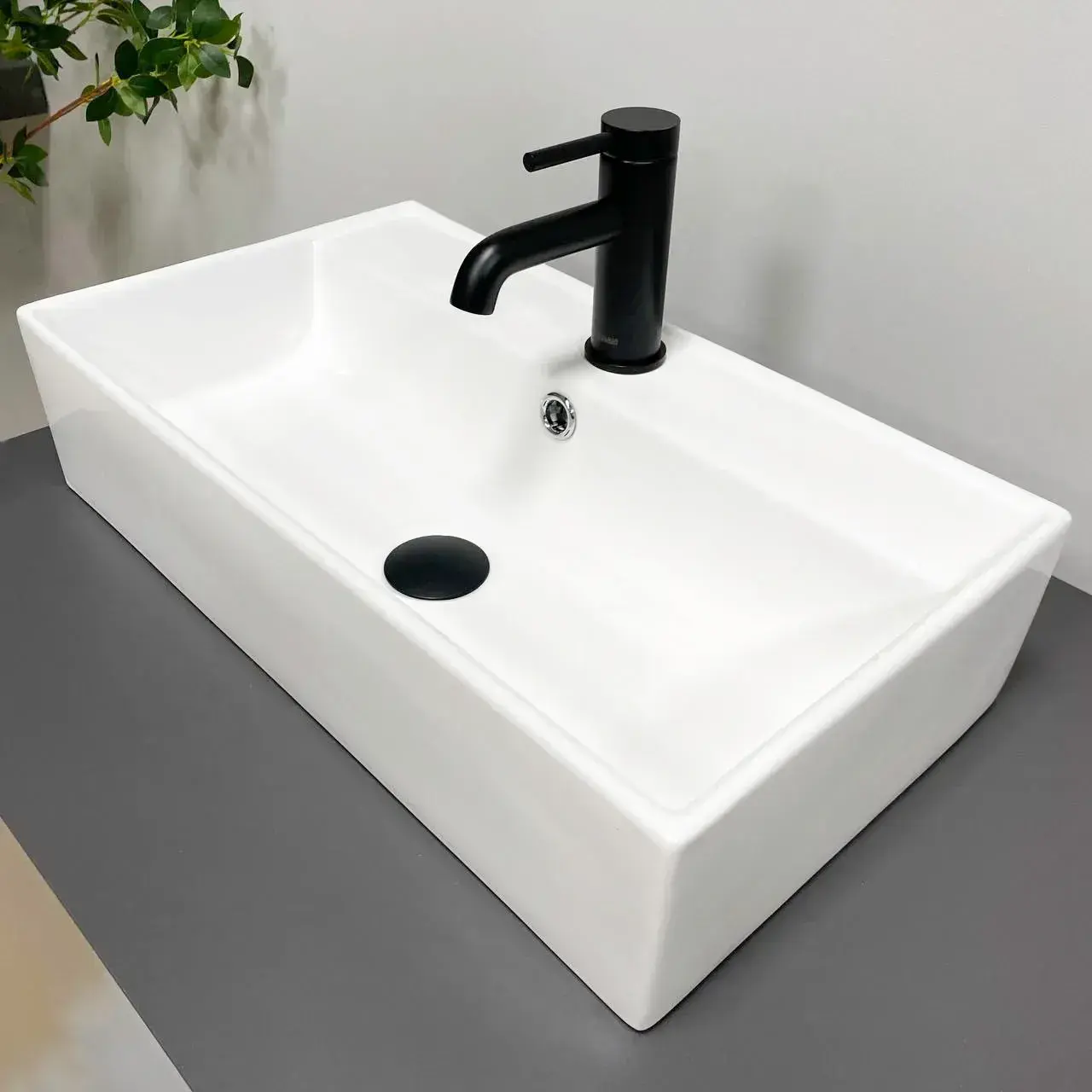 VBI-015506 Умывальник накладной VBI Tavernola 555х315