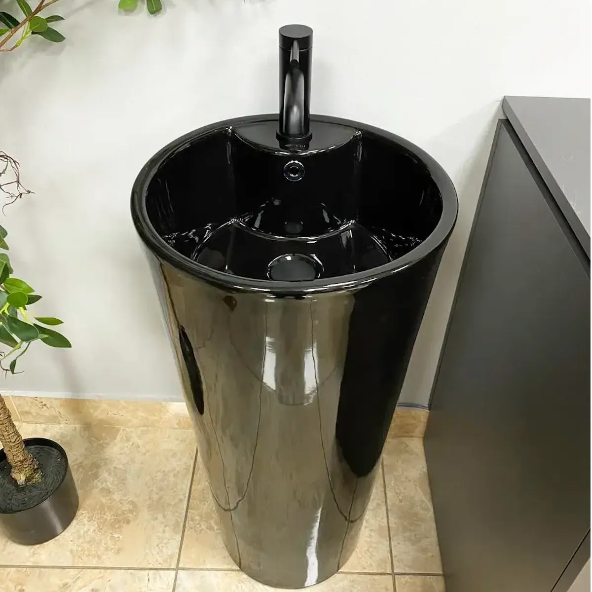 VBI-019018 Умывальник напольный VBI Bolonia 400х400