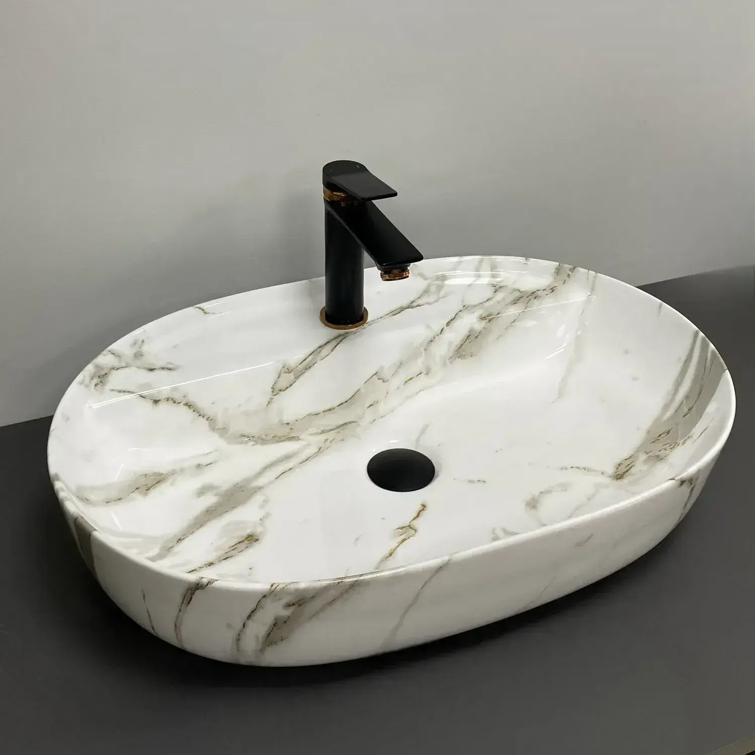 94674666445846 Умывальник накладной VBI Terni 595х410