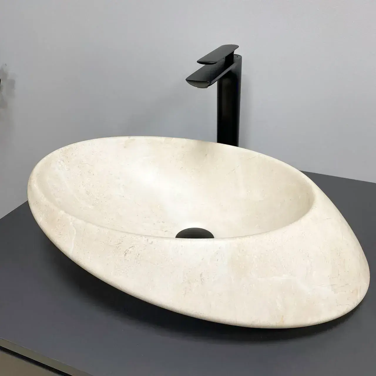 VBI-017102 Умывальник накладной VBI Rotello 510х375 овальный