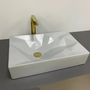 Умывальник накладной VBI Troia M 560х360