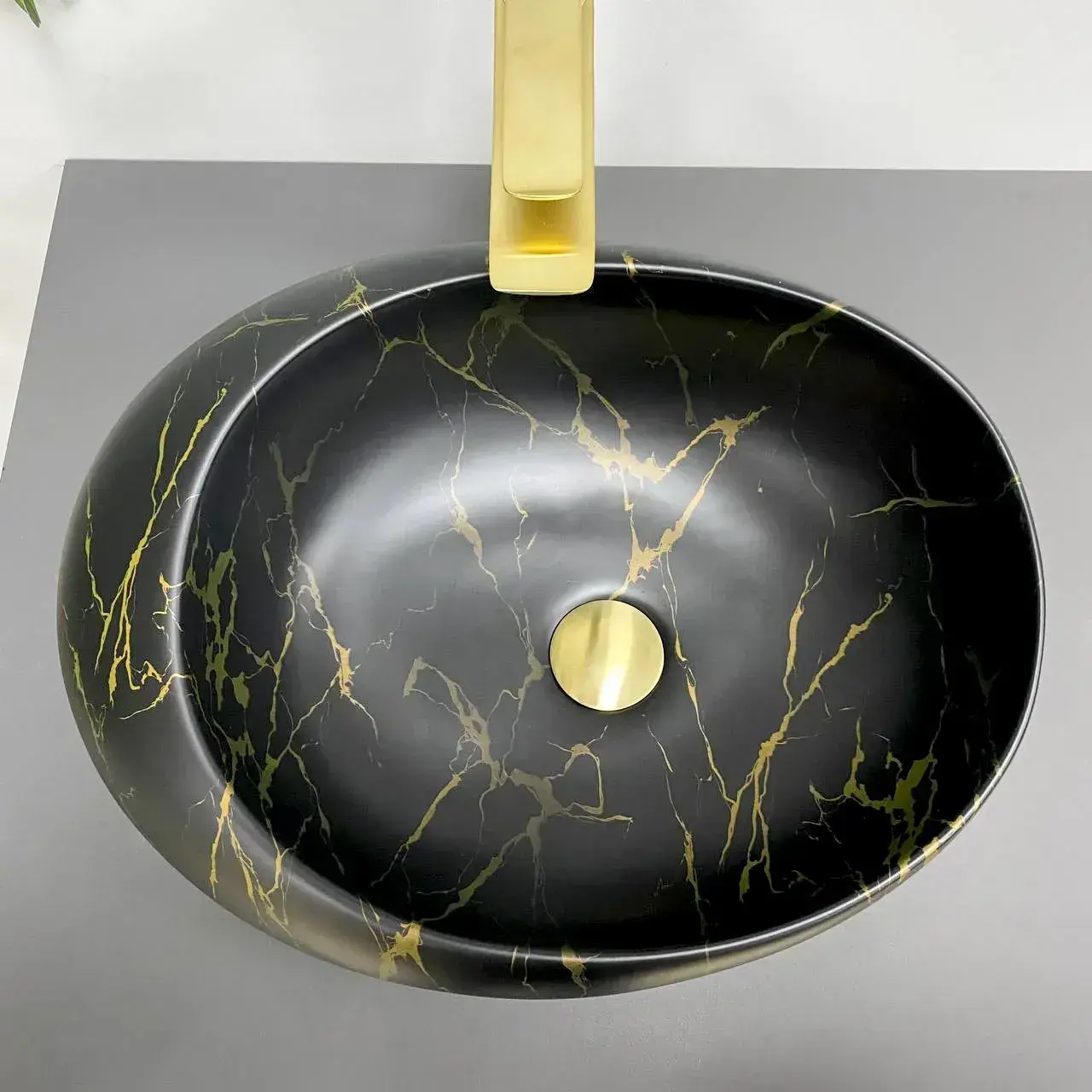 VBI-016101 Умывальник накладной VBI Valiano 490х3960