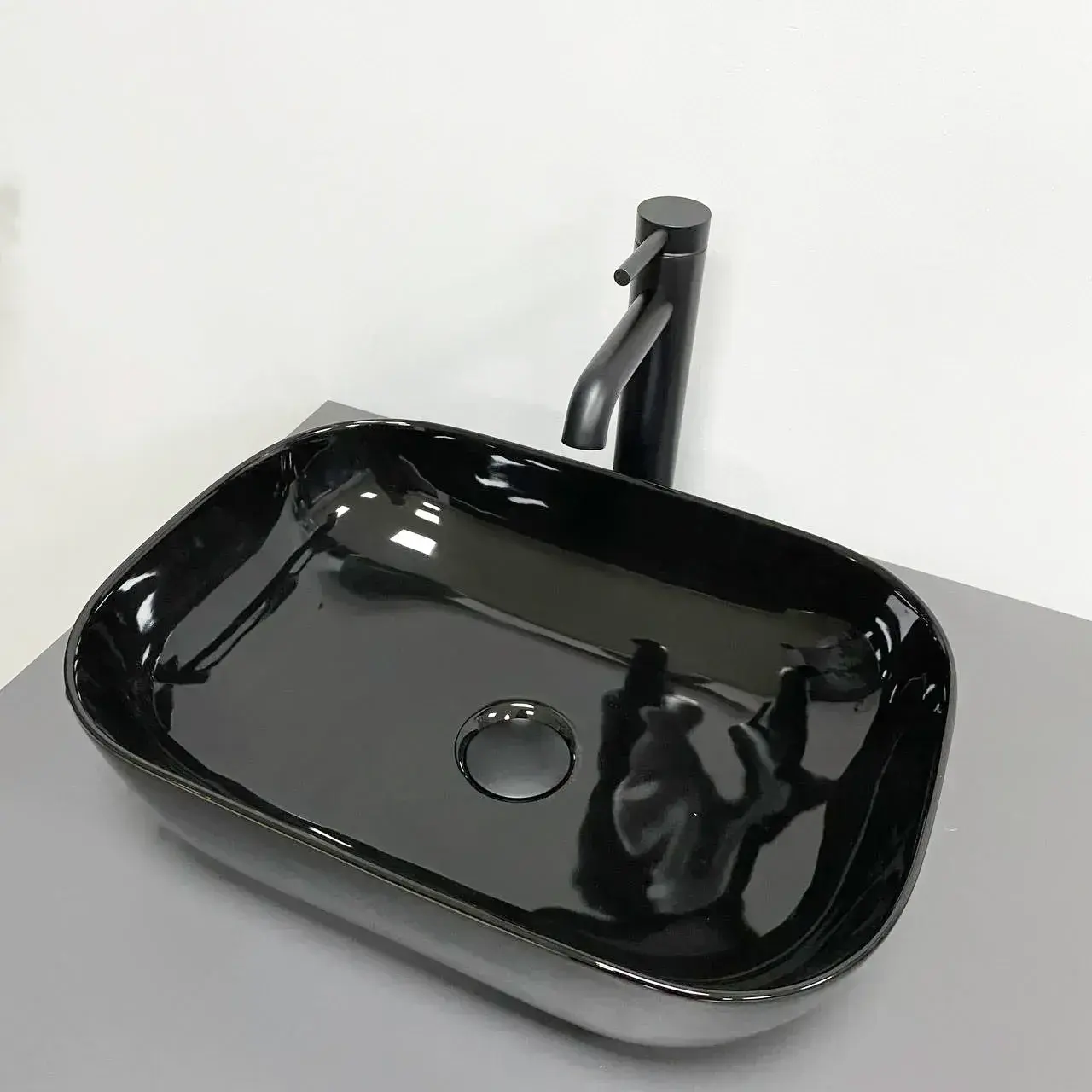 VBI-011227 Умывальник накладной VBI Ravenna 450х325