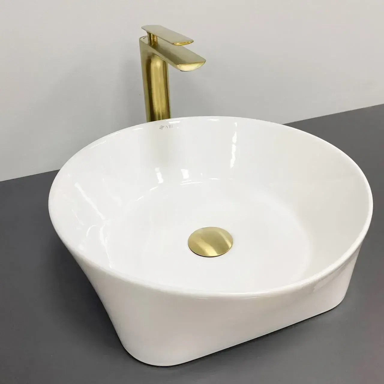 96254660476894 Умывальник накладной VBI Panni 400х400