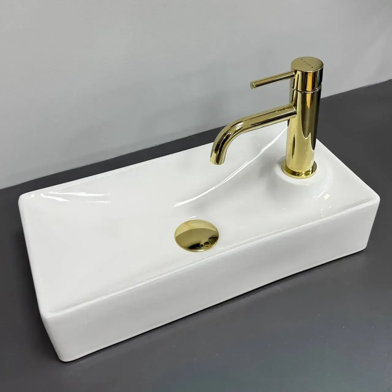 VBI-015622 Умывальник накладной VBI Malvizzo L