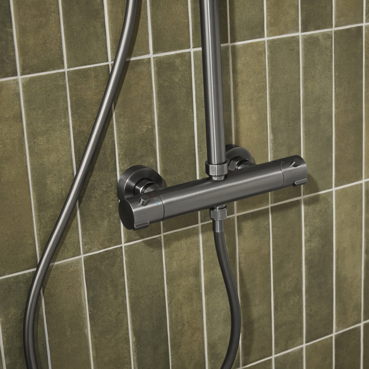 MOZA_DOZhDEVAL_NAYa_USTANOVKA_DUSh_S_TERMOSTATIChESKIM_SMESITELEM (3)