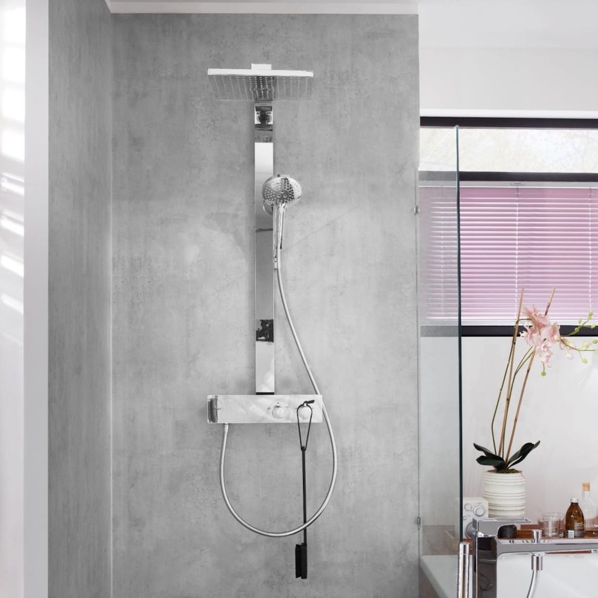 27361000_e57b0a88c19155bfeba8a9c5a473feb3e5f8045c