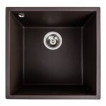 Темная скала