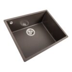 Темная скала