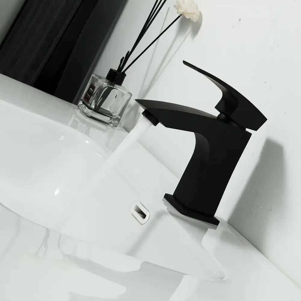 SQ-1042408_2 Смеситель для умывальника Gappo G1007-66 однорычажный